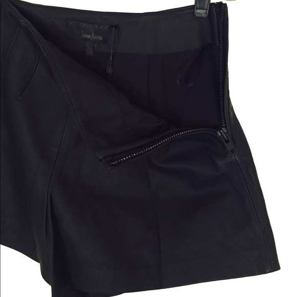 NM High Waist Genuine Leather Shorts - Picture 4 of 9